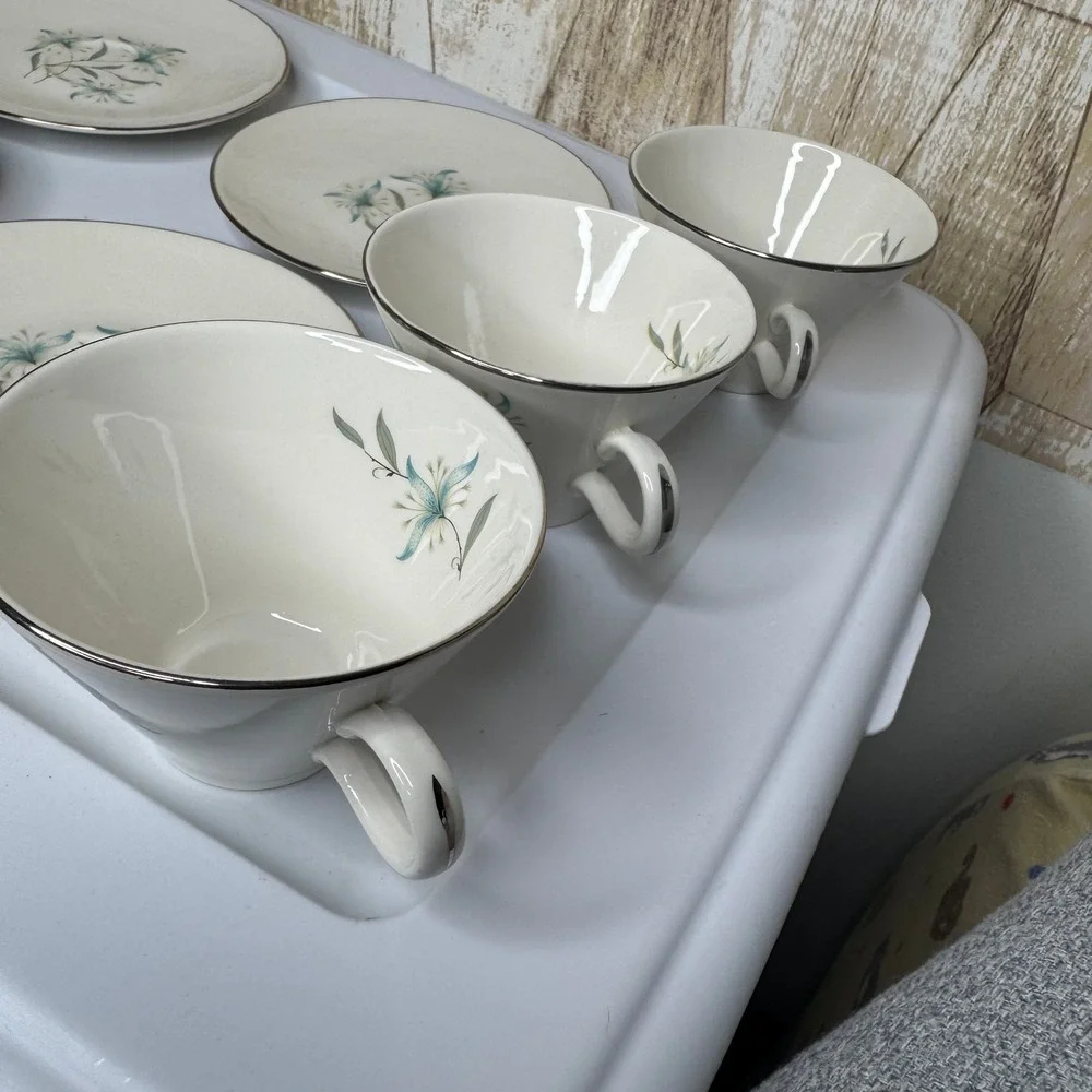 Homer Laughlin set four